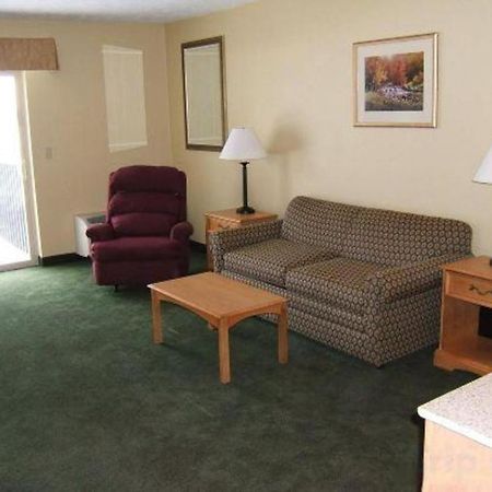 Holiday Inn Express Munising-Lakeview Hotel By Ihg Екстериор снимка