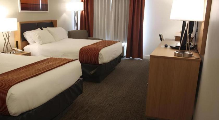 Holiday Inn Express Munising-Lakeview Hotel By Ihg Екстериор снимка
