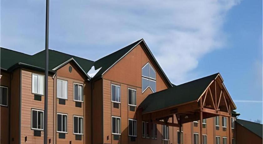 Holiday Inn Express Munising-Lakeview Hotel By Ihg Екстериор снимка