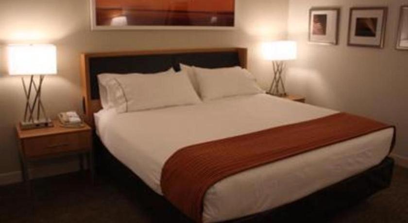 Holiday Inn Express Munising-Lakeview Hotel By Ihg Екстериор снимка
