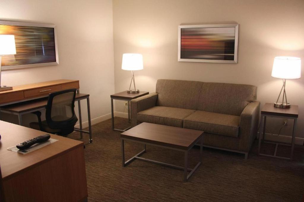 Holiday Inn Express Munising-Lakeview Hotel By Ihg Екстериор снимка