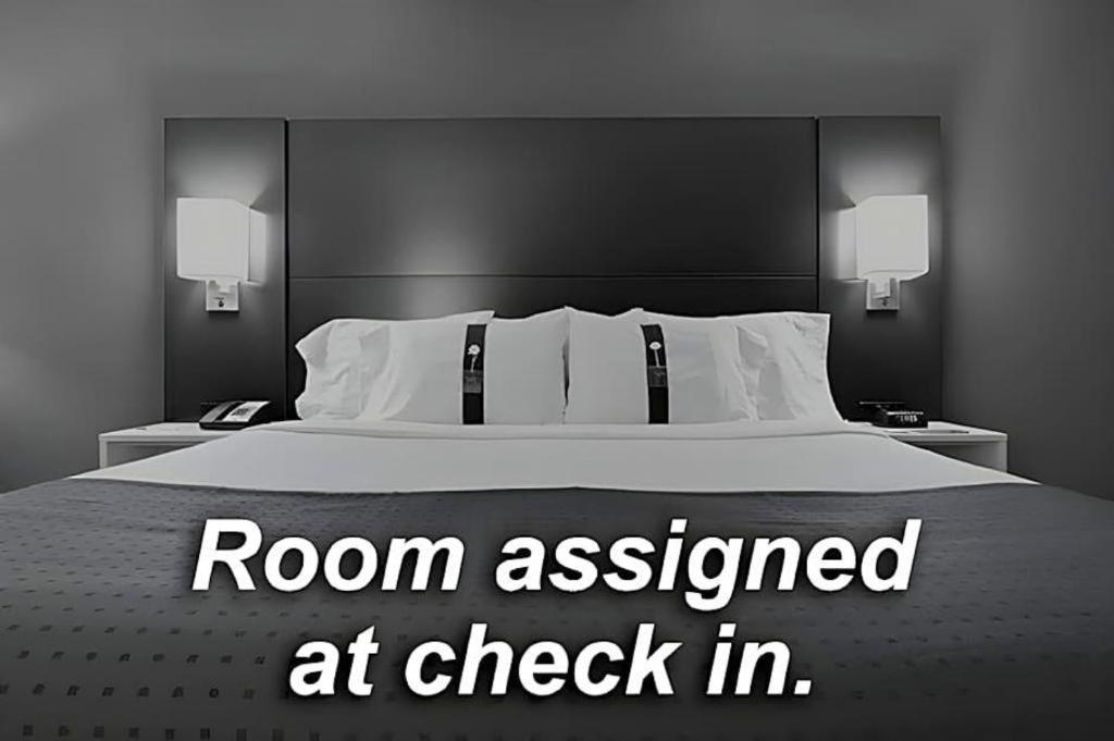 Holiday Inn Express Munising-Lakeview Hotel By Ihg Екстериор снимка